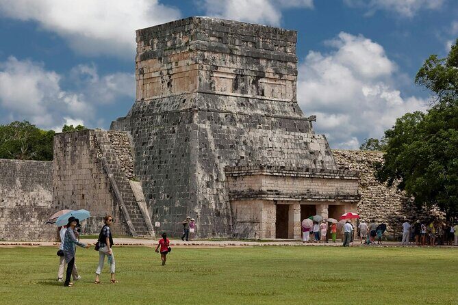 Chichen Itza and Cenote Tsukán with Lunch - Chichen Itza at first light: why the 5:30am start matters