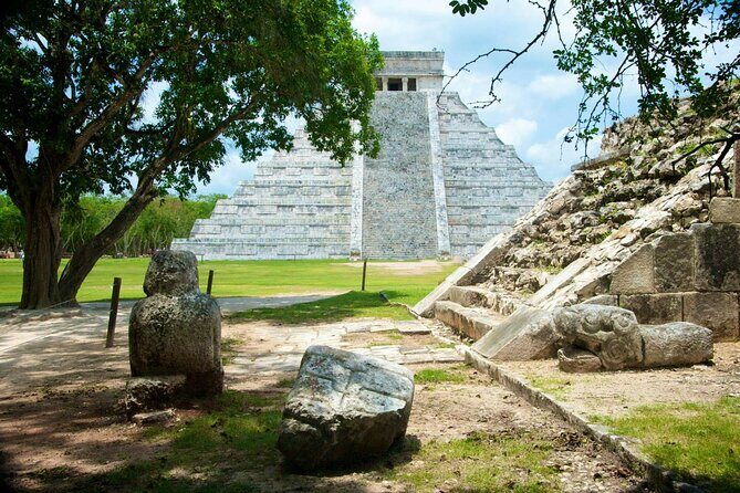 Chichen Itza and Cenote Tsukán with Lunch - Should you book Chichén Itzá and Cenote Tsukán with lunch?