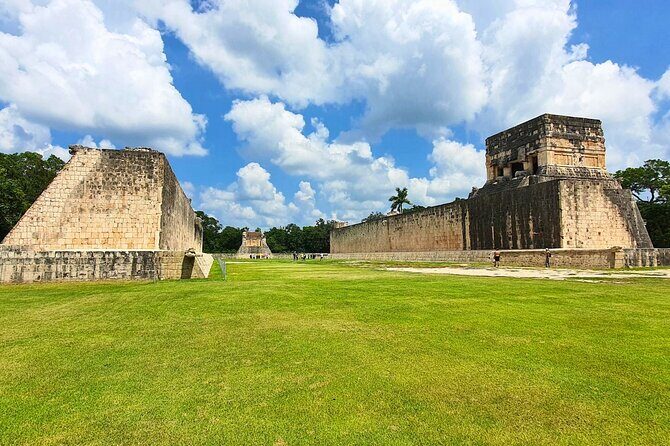 Chichen Itza Cenote and Valladolid in a Small Group - A 10-hour day that stays comfortable