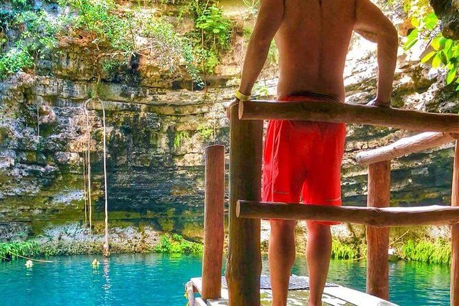 Chichen Itza deluxe tour - Cancun pickup, WiFi on the bus, and why the day can stretch