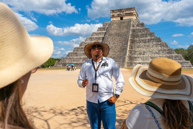 Chichen Itza guided, transport and lunch + cenote and Valladolid. - Valladolid in 40 minutes: a quick taste, not a full visit