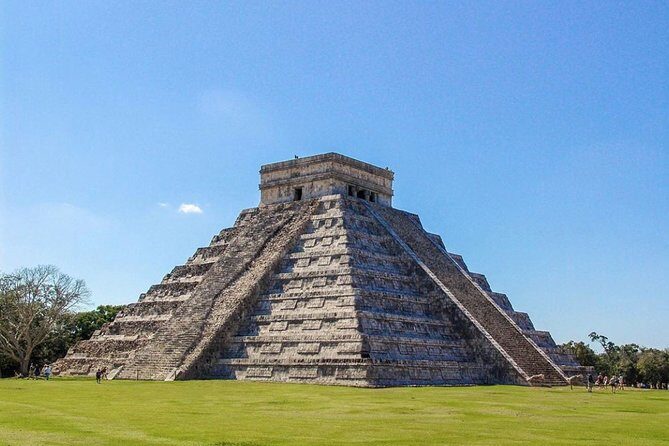 Chichen Itza Maya Amazing Adventure - Stop 2: Chichen Itza Yucatán—World-Famous Ruins with a Time Limit