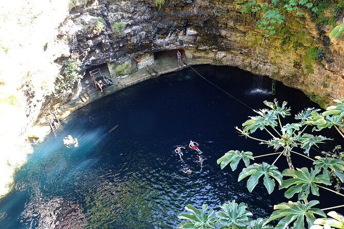 Chichen Itza Ruins Adventure! Cenote Ikkil and Izamal from Merida - Getting picked up and moving around: meeting points, timing, and group size