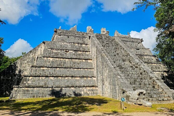 Chichen Itza, Suytun and Ikkil cenotes in One Day Tour! - Cancun start: the early bus ride and your included lunch