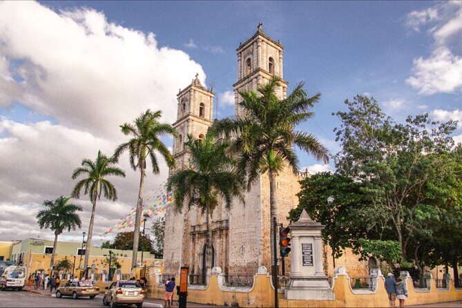 Day Tour to Chichen Itza, Cenote, Local Buffet and Valladolid - Guides, language, and why your expectations matter