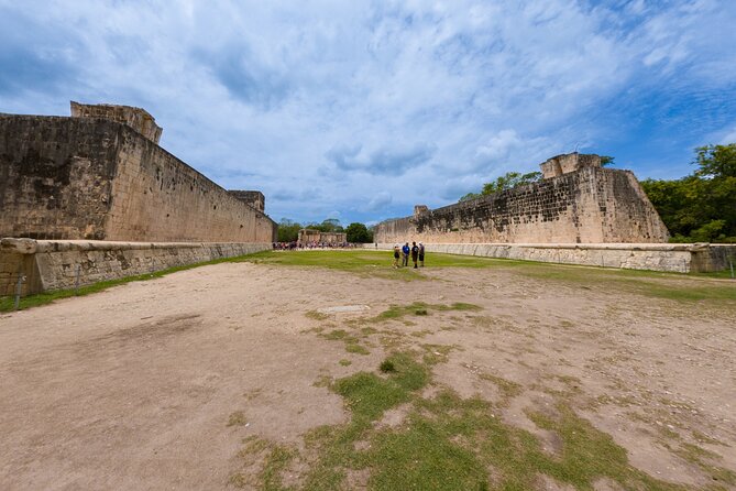 Riviera Maya: Chichen Itza Tour with Cenote - Group-tour reality check: shopping stops and tipping pressure