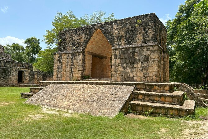 Small group tour to Chichen Itza early access + Cenote + Ekbalam - Stop 2: Cenote Hubiku swim + buffet lunch (what to expect)